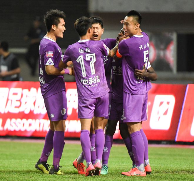 青岛黄海主场胜利功不可没,保持不败势头 青岛黄海主场胜利功不可没,保持不败势头