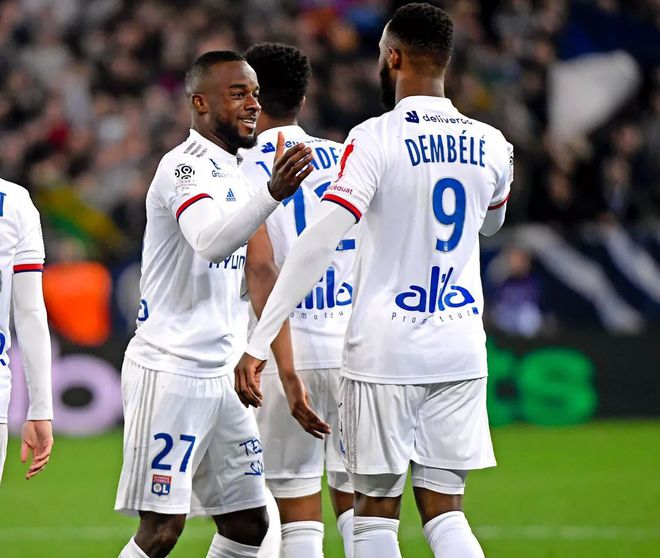 九游体育网页版-里昂客场赢得胜利，取得三分的简单介绍