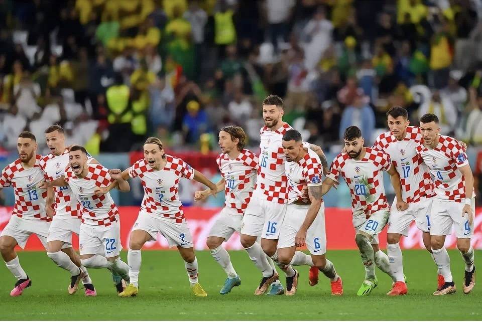 克罗地亚战胜英格兰，取得关键胜利