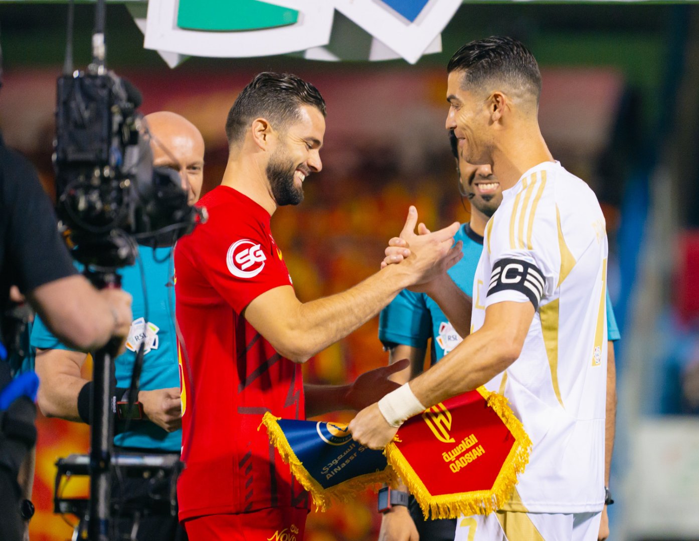 哥伦比亚球员在外国踢球遇挑战 哥伦比亚球员在外国踢球遇挑战