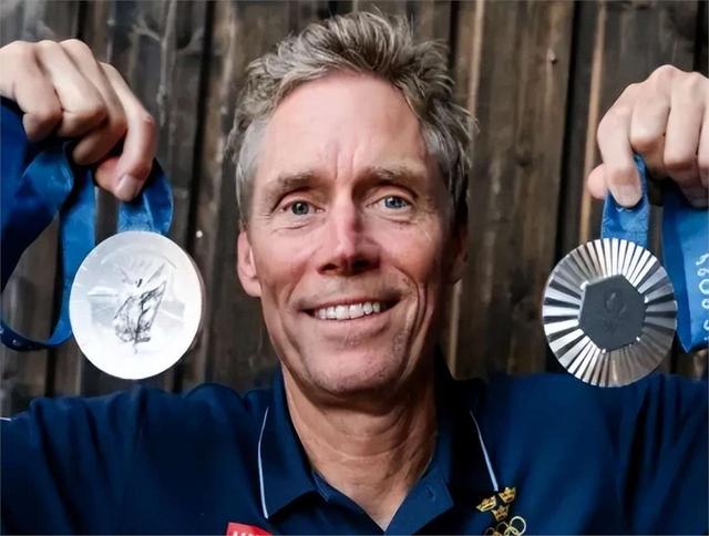 九游体育app下载-瑞典球队发表招聘启事寻找新教练