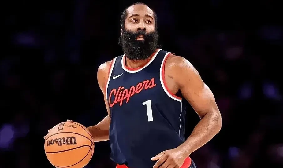 火箭客场击败独行侠,哈登三节分光芒万丈 火箭客场击败独行侠,哈登三节分光芒万丈