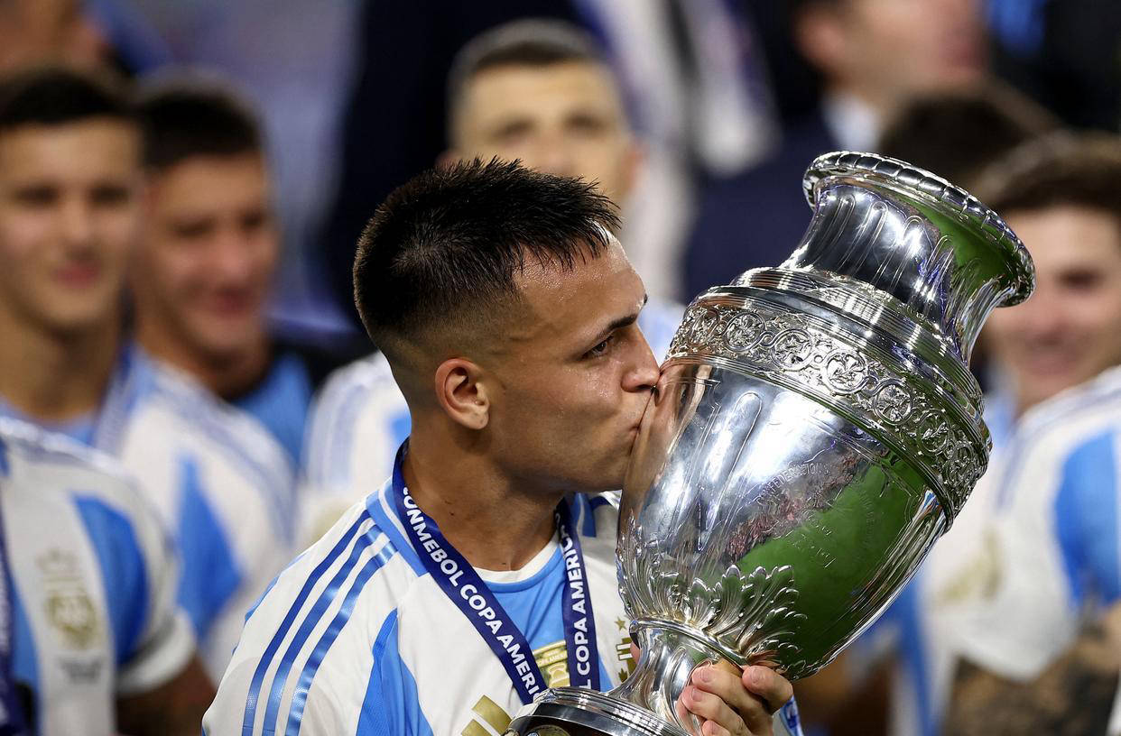 -阿根廷国家女子足球队不断追逐梦想，力争胜利