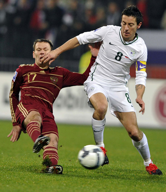 俄罗斯队与斯洛文尼亚队展开对决