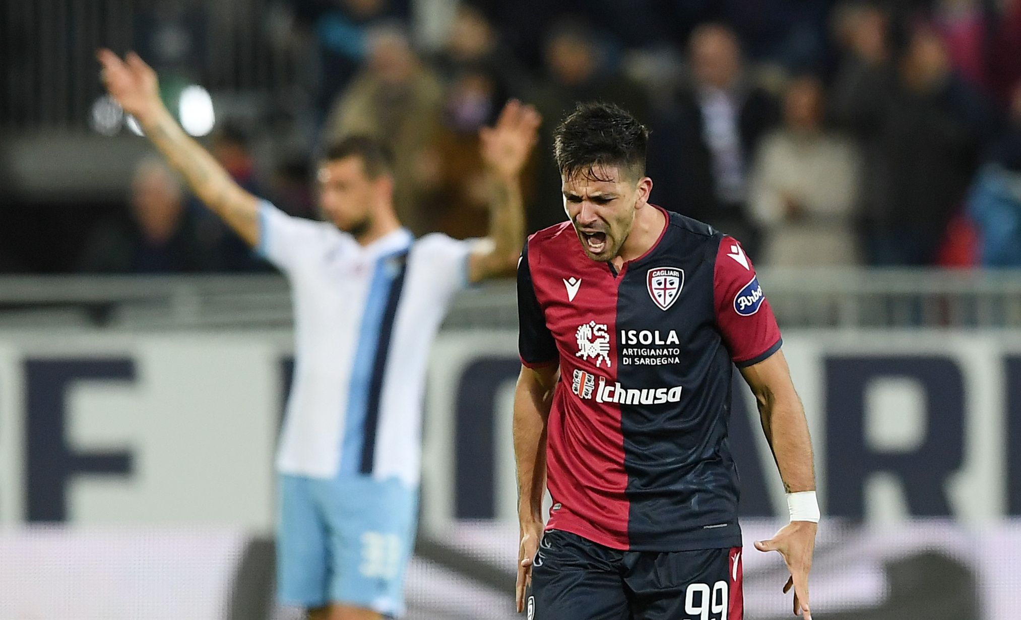 -卡利亚里队迎来一场精彩比赛