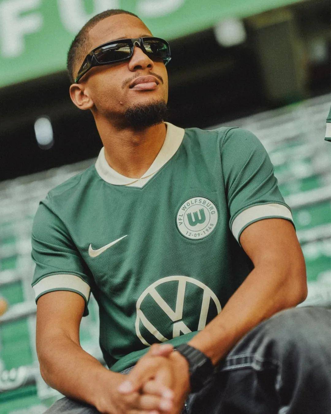 九游体育网页版入口-包含沃尔夫斯堡主场失利，球迷情绪低迷的词条