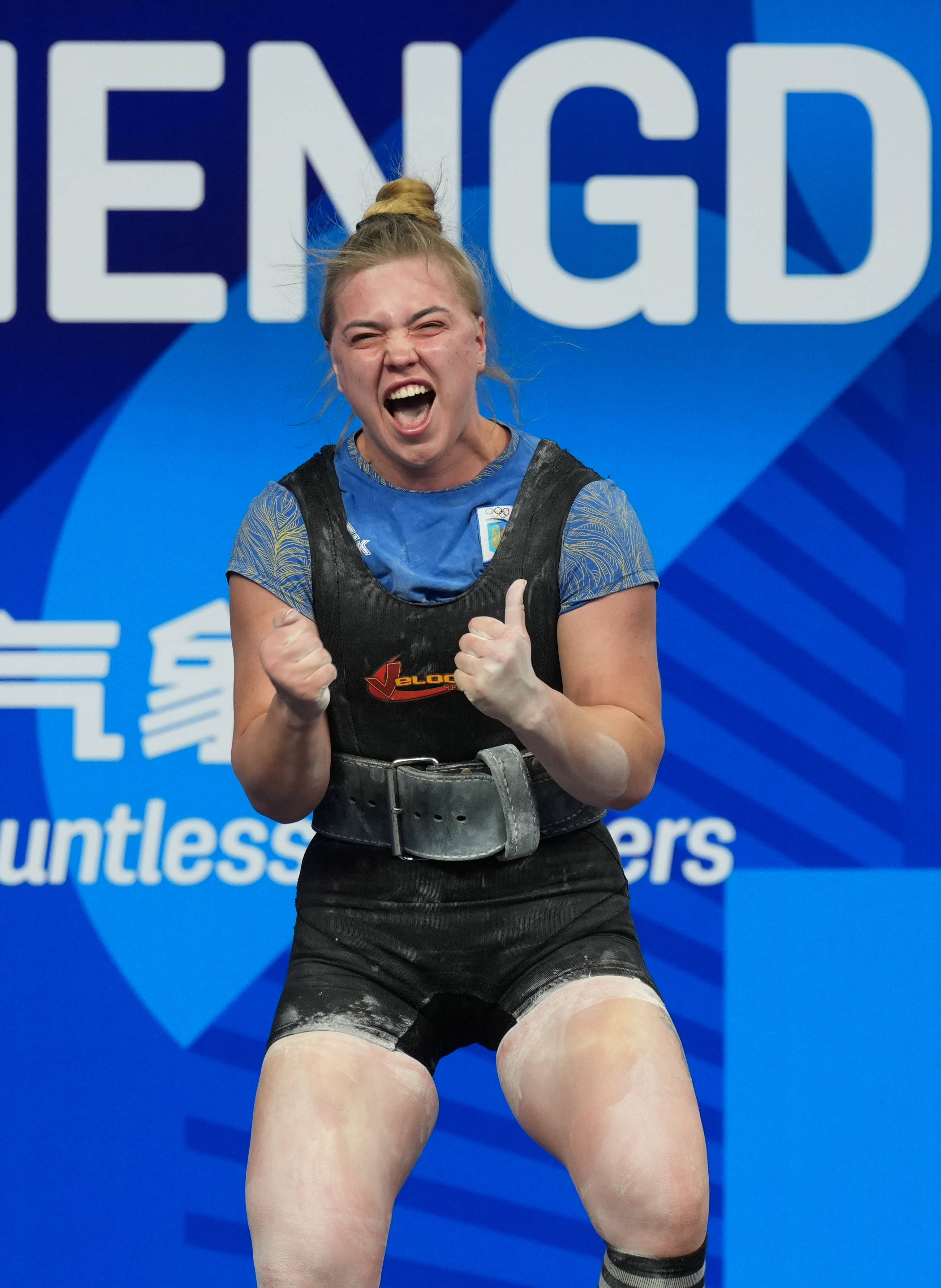 加拿大游泳选手实现突破夺金 加拿大游泳选手实现突破夺金